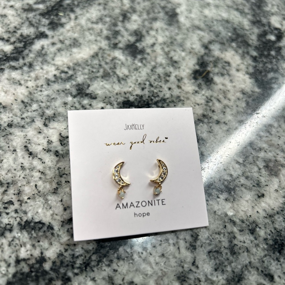 NWT Jax Kelly earrings